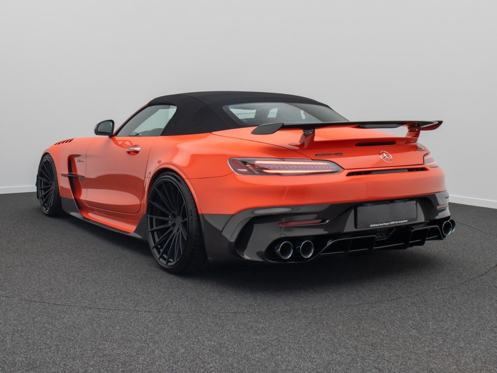 Fahrzeugabbildung Mercedes-Benz AMG GT C AMG GTC 4.0 V8 Black Series 1of1 900PS