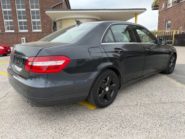 Mercedes E 300 - 3