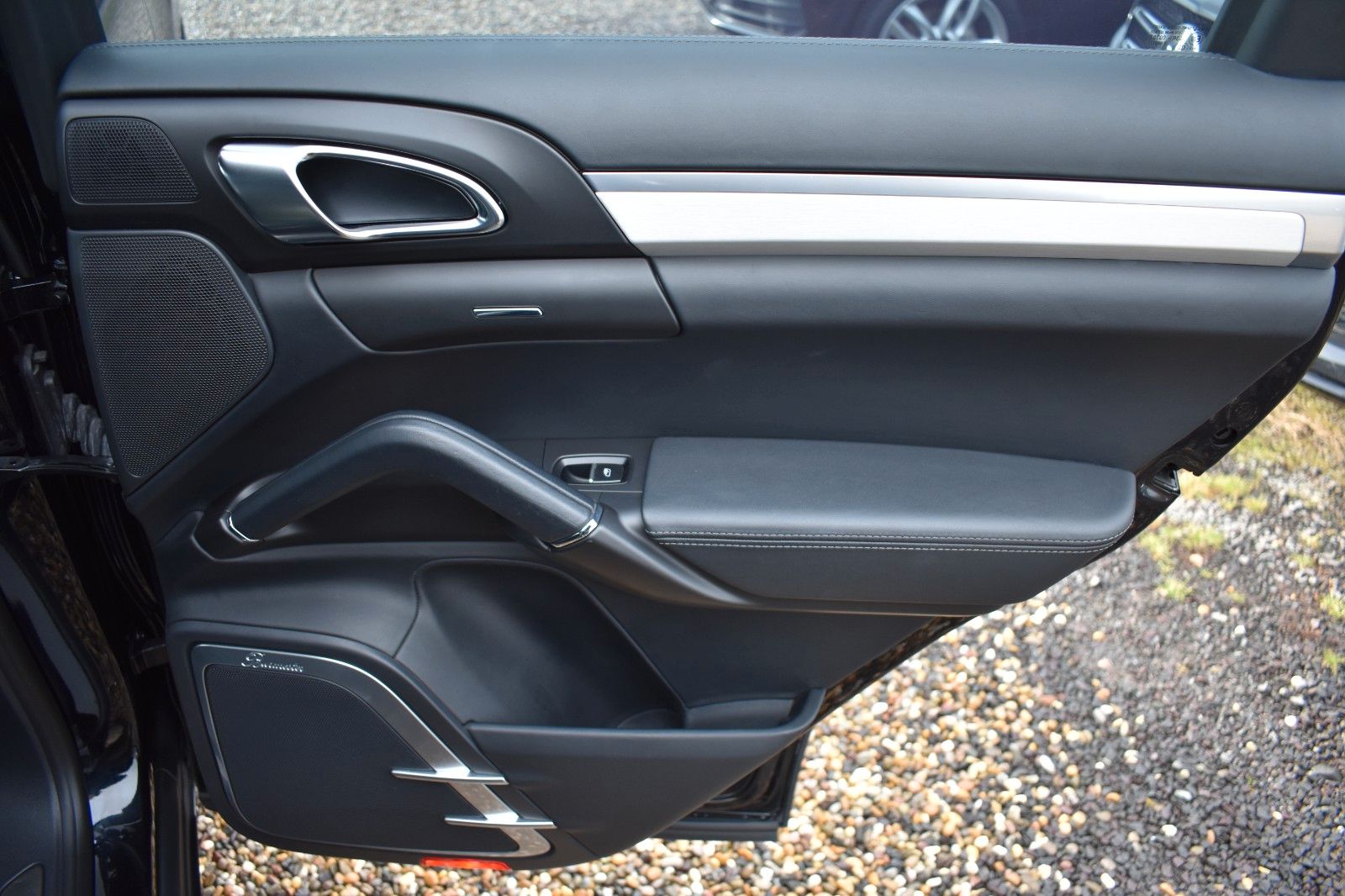 Fahrzeugabbildung Porsche Cayenne Turbo Panorama AHK Sport Chrono Keramik