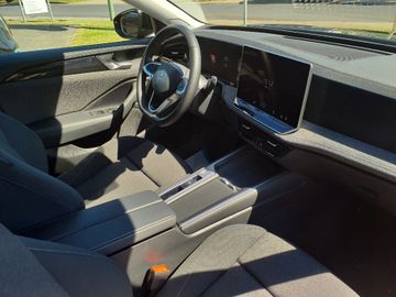 Bild 8 VW Passat Variant 1.5 eTSI - NAVI,IDA,SHZG,ACC,LED