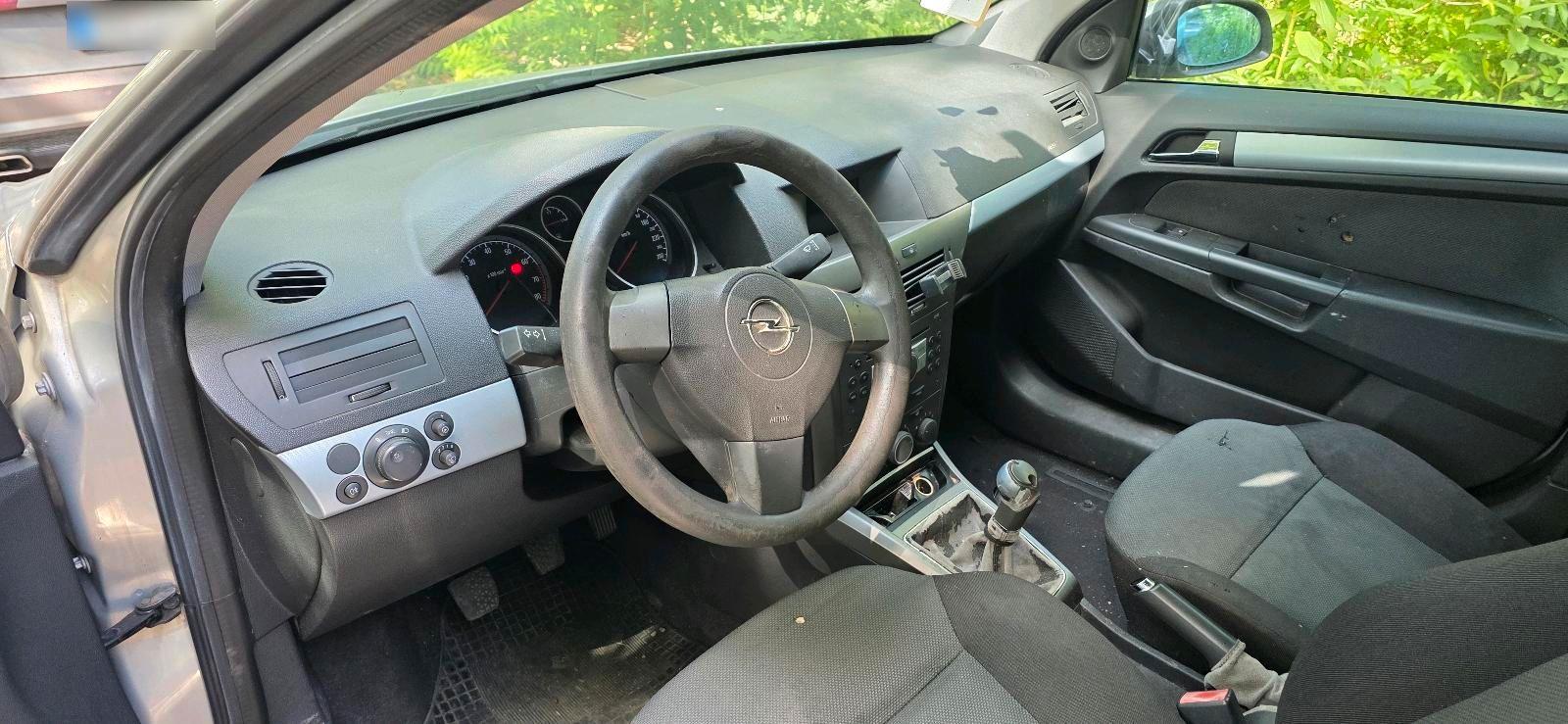 Opel Astra 2005 — photo 5