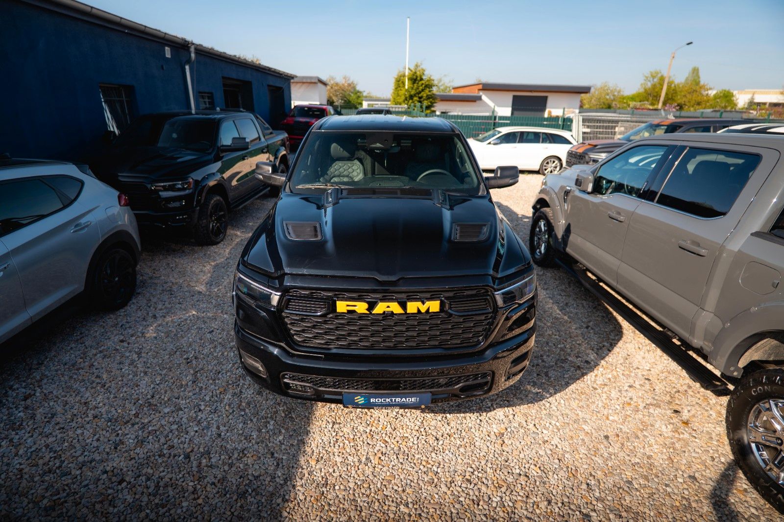 Fahrzeugabbildung Dodge RAM 3.0 MY 25 TWIN TURBO Offroad Night ACC 19%