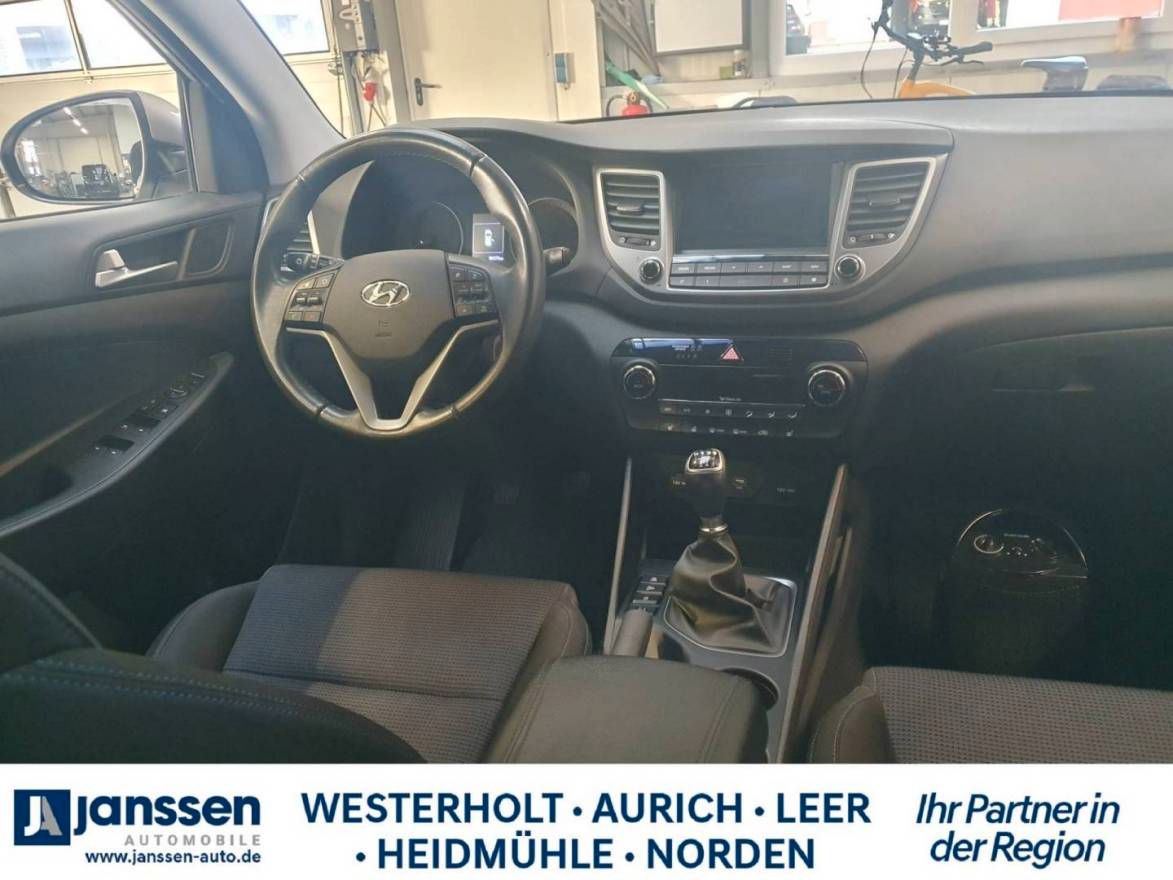 Fahrzeugabbildung Hyundai TUCSON Trend/Navi/PDC/Klima/Sitzheizung
