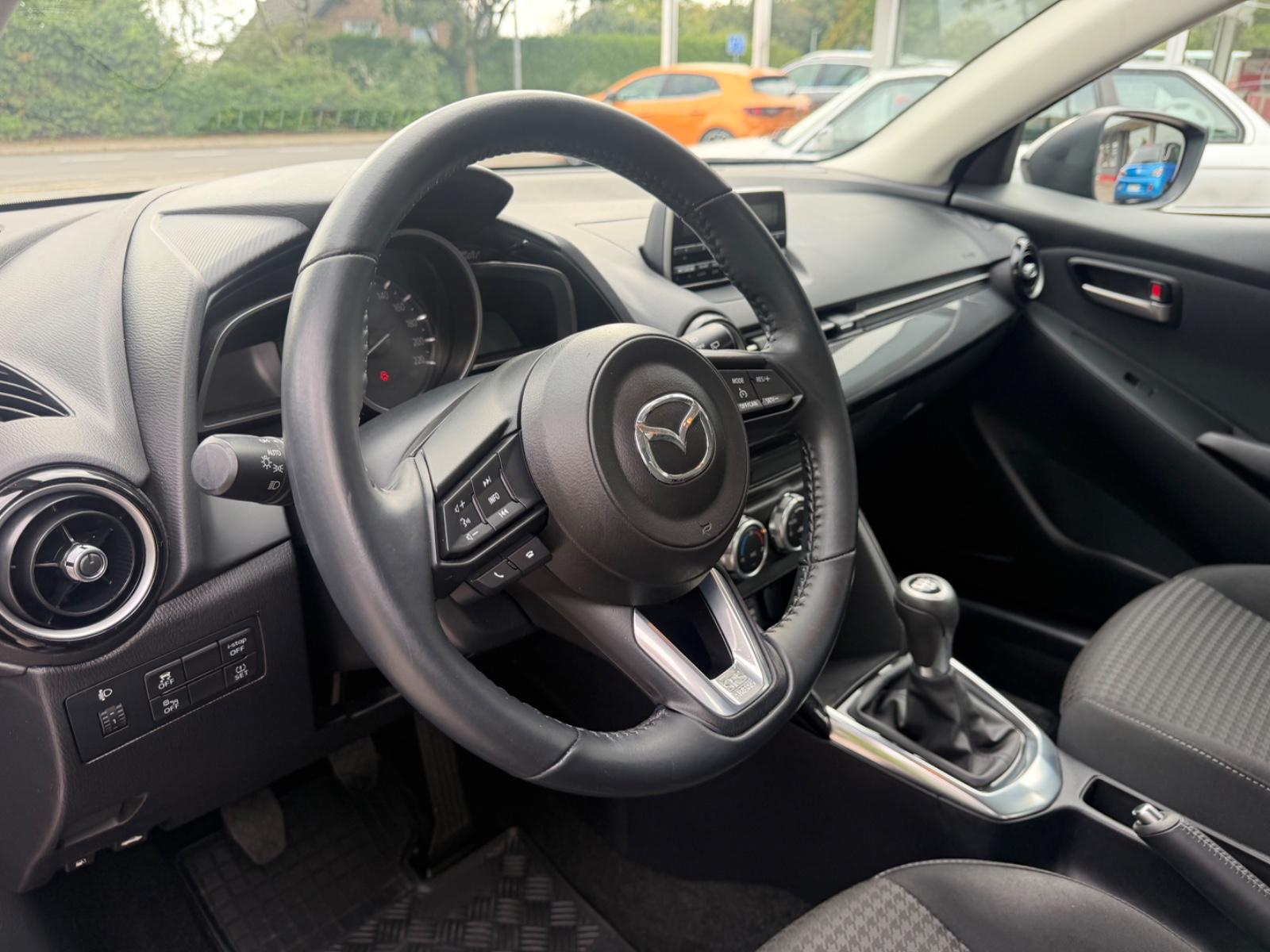 Mazda 2 Lim. Center-Line 1,5 SkyActive / Klima,Shz,Pdc