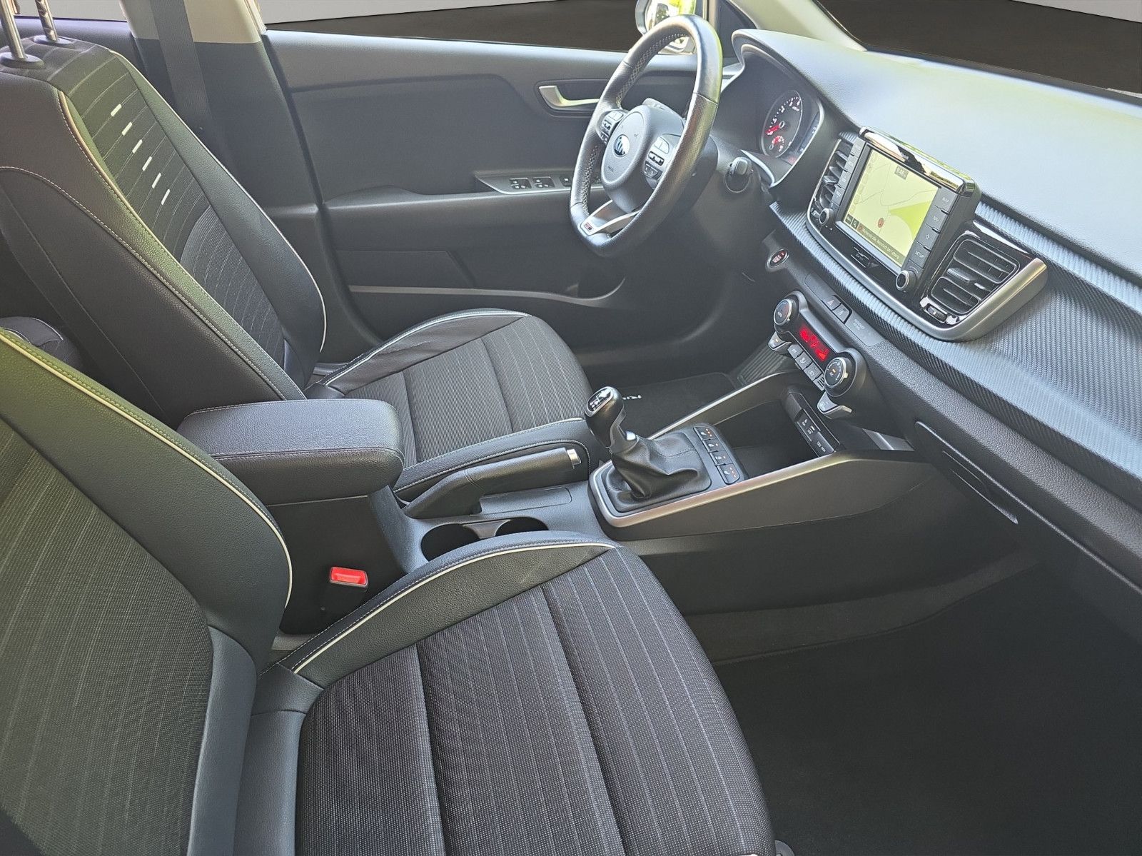 Fahrzeugabbildung Kia Rio GT-Line KAMERA NAVI LEDER