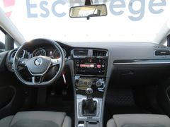 VW Golf VII 1.5 TSI Highline LED Comp.Media 17'' Sh VW Golf VII 1.5 TSI Highline LED Comp.Media 17'' Sh