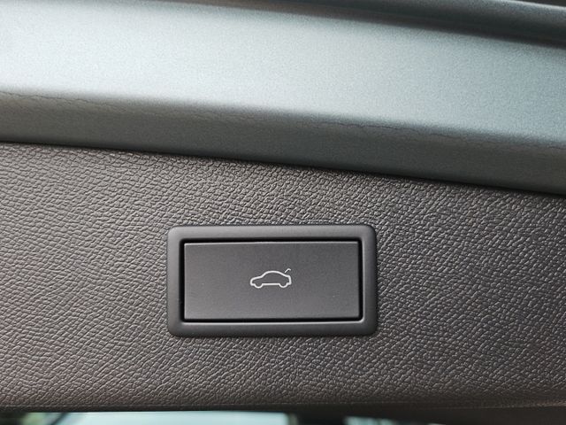 Leon Sportstourer VZ 1,5 e-Hybrid LED*Navi*Pano*