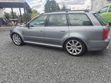 Audi RS4 2.7 quattro - Audi RS4 mit Benzin-Antrieb: Kombi, 2.7