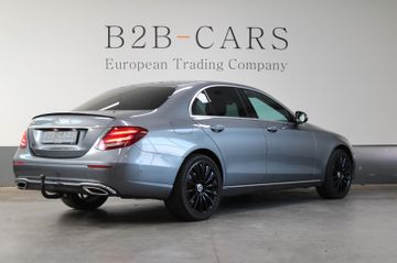 Mercedes E 200 - 4