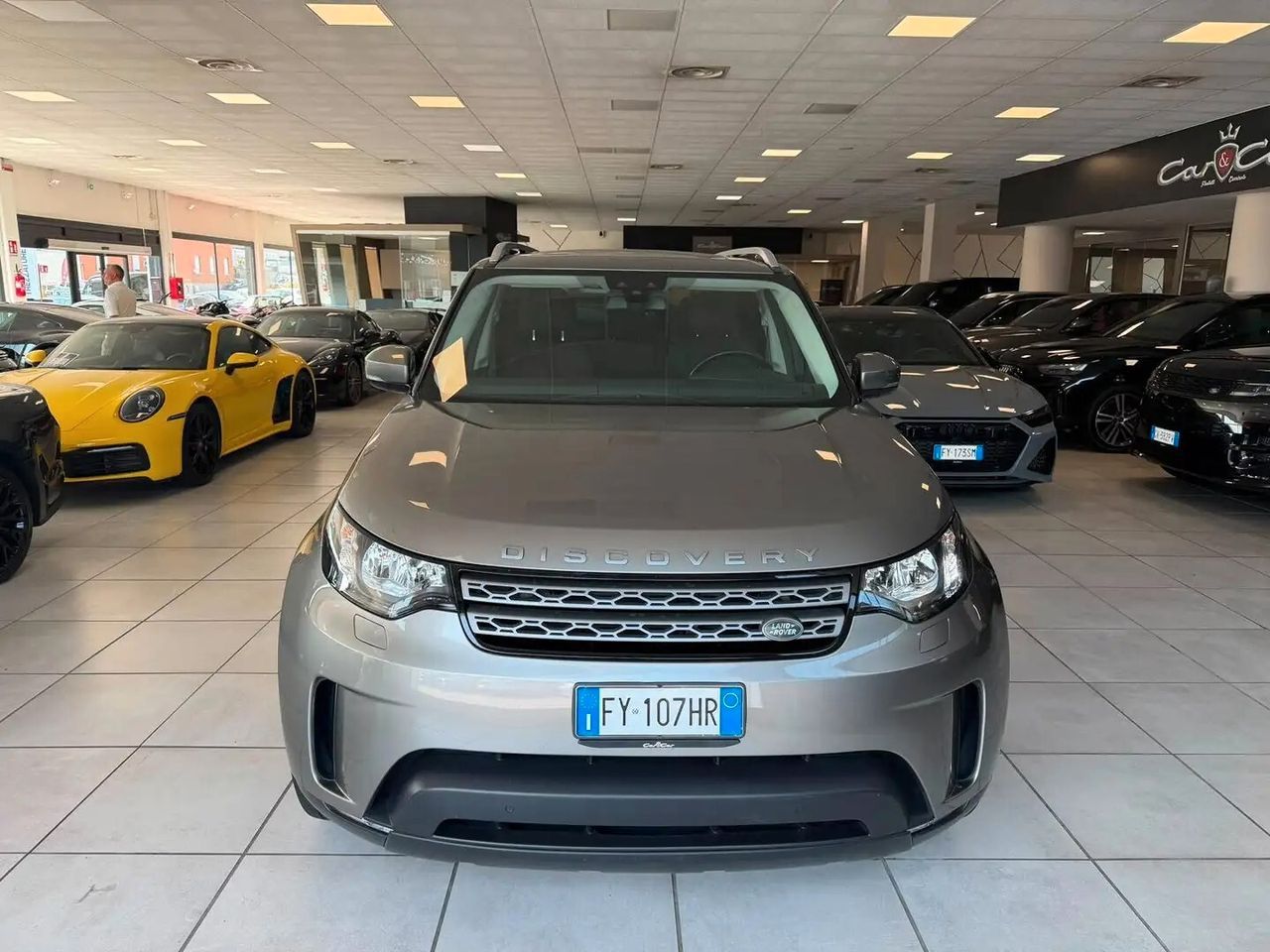 Land Rover Discovery 2.0 SD4 240 CV S 7 posti imagem 2