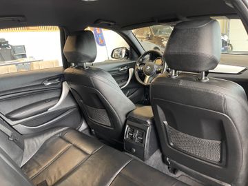 BMW 120i 5-Türer Aut. Edition M Sport Shadow*LED*NAV
