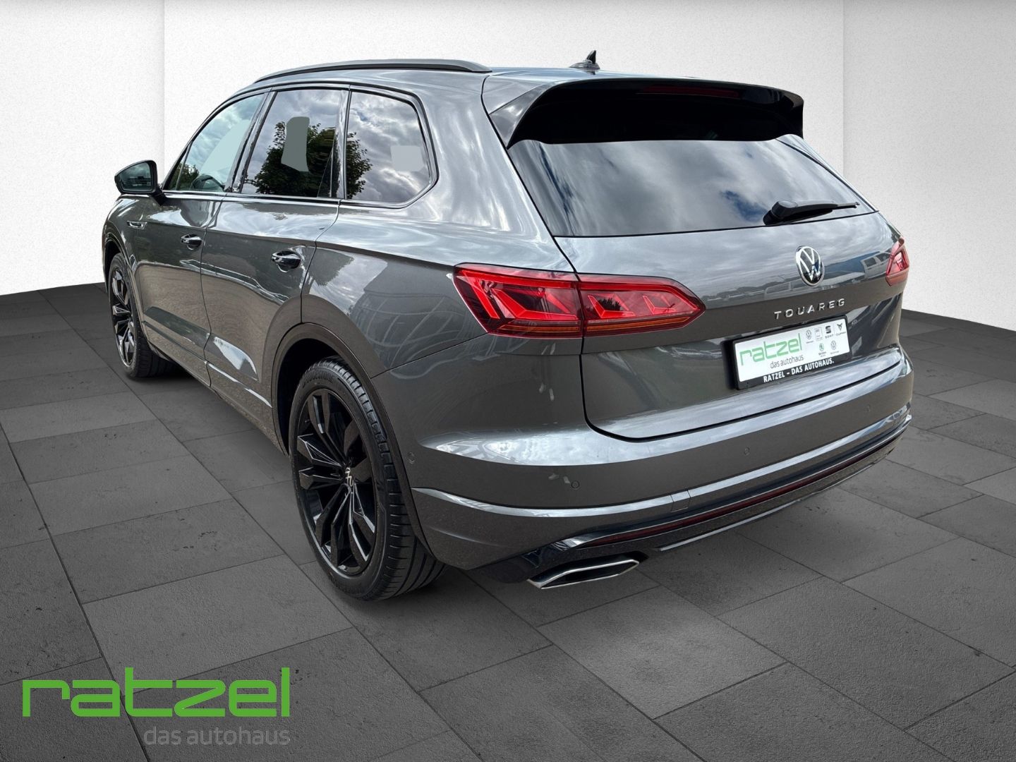 Fahrzeugabbildung Volkswagen Touareg R-Line 4Motion V8 TDI Last Edition Pano