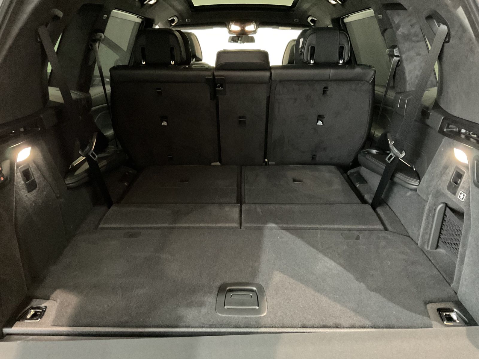 Fahrzeugeinzelansicht 15 Fahrzeugabbildung BMW X7 xDrive40d M Sport M Sportpaket HK HiFi DAB