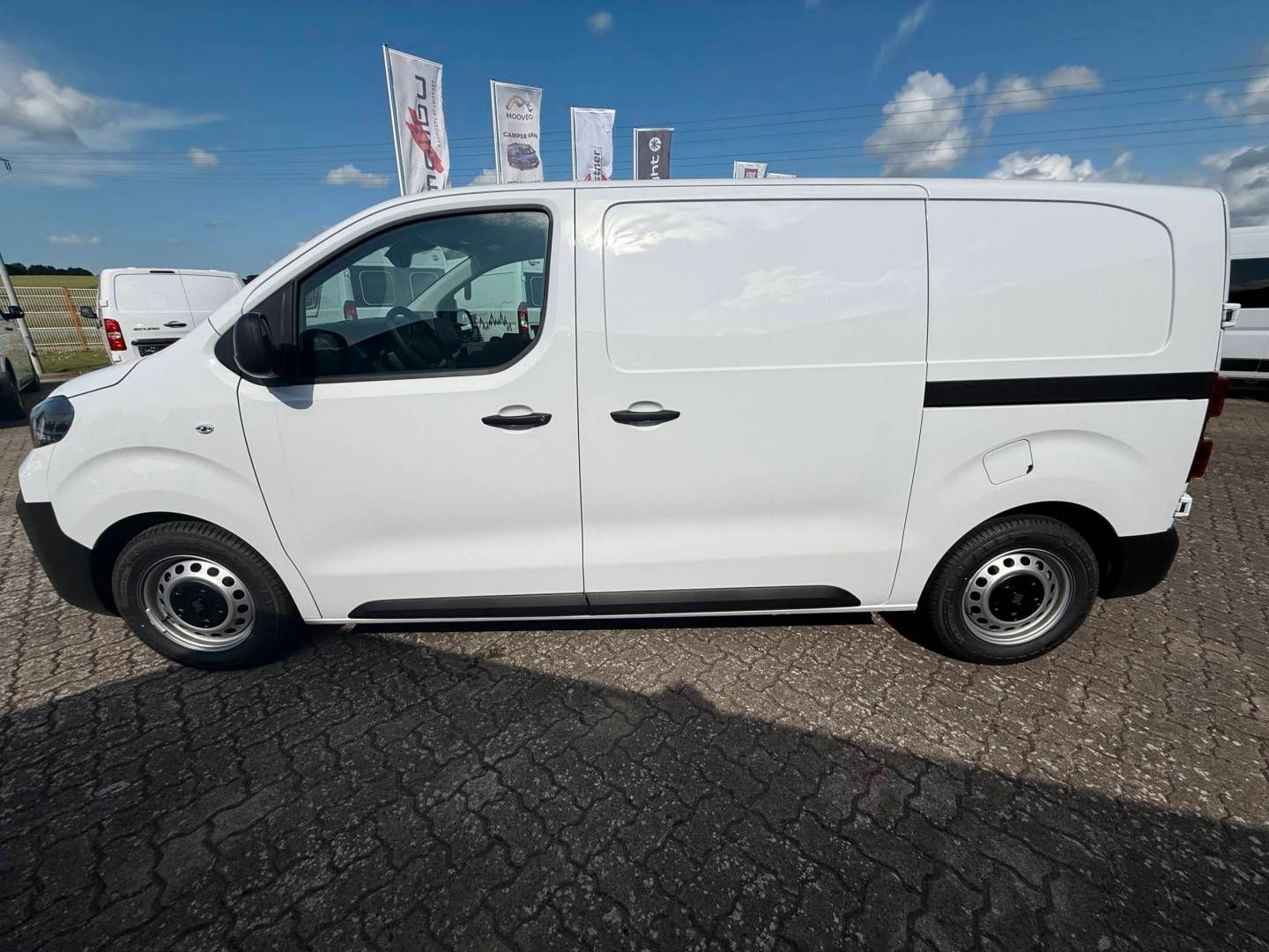 Fahrzeugabbildung Fiat SCUDO KAWA L2 2.0 145 AT8 S&S