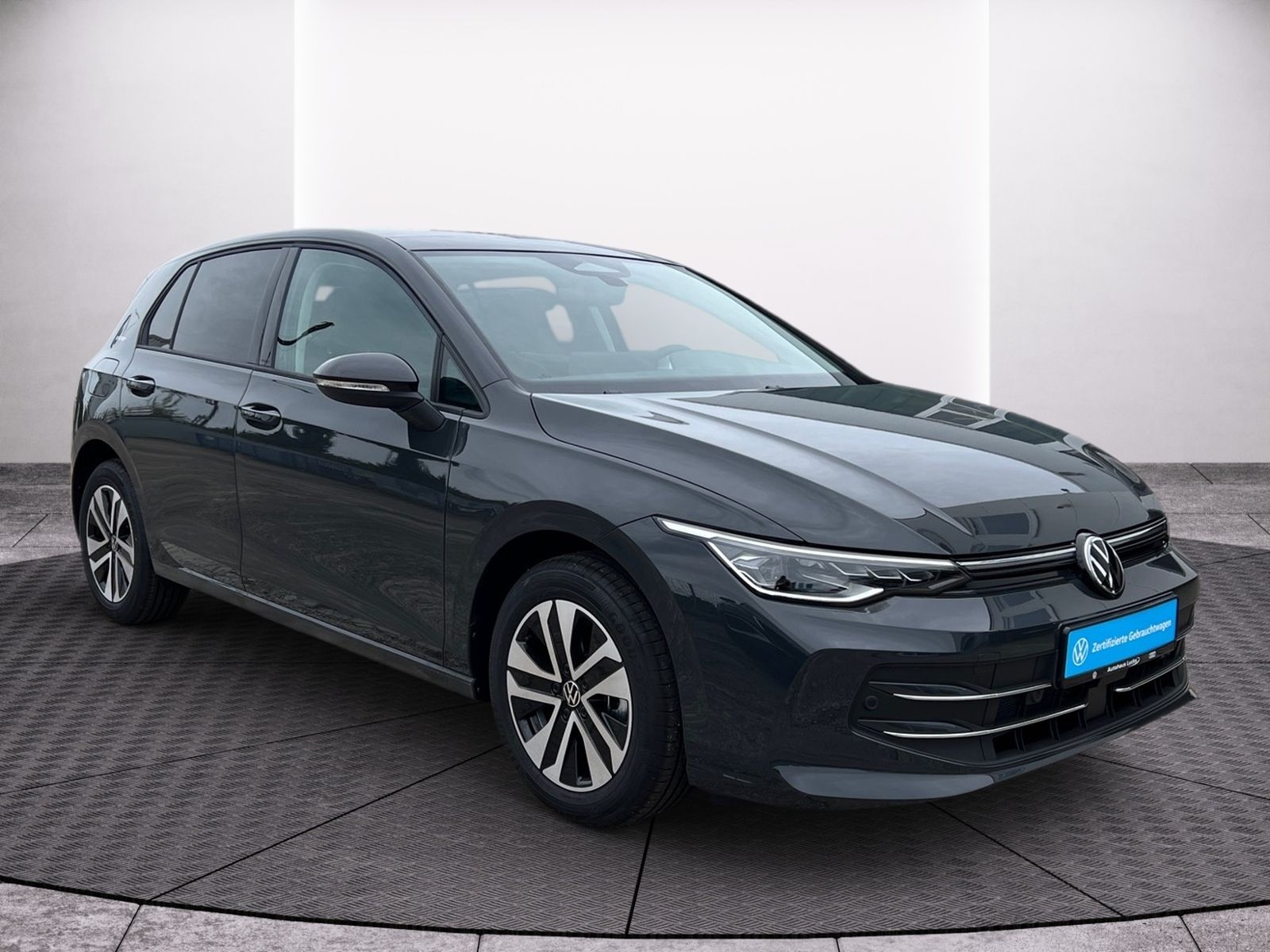 Volkswagen Golf Life 2.0 TDI Matrix Pano AHK foto 3
