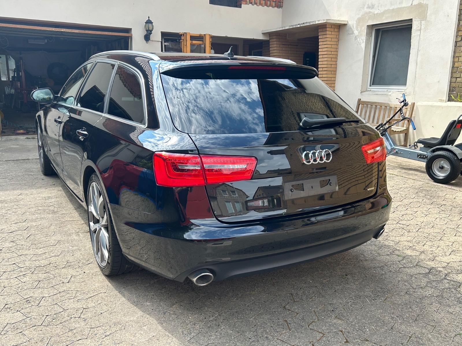 Audi Quattro 2011 — photo 5