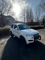 Mitsubishi Pajero 3,2 DI-D 4WD Final Edition Automatik ... - Mitsubishi Pajero: 3.2