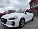 Hyundai i30 cw Select - Hyundai i30 Select mit Diesel-Antrieb