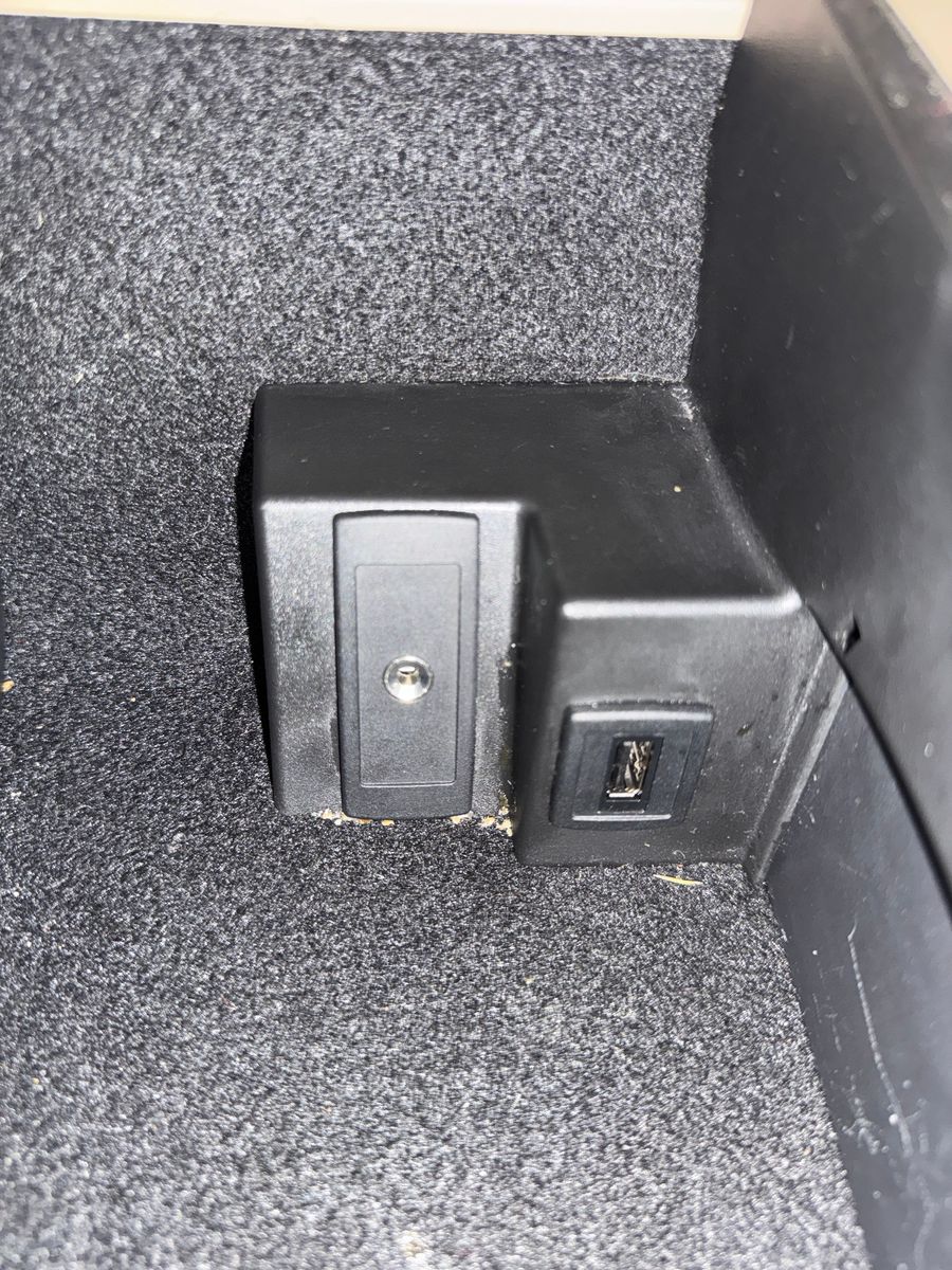 Fahrzeugabbildung Mercedes-Benz C 250 CGI BE 7GT ELEGANCE COMAND ILS KAMERA 1.VB