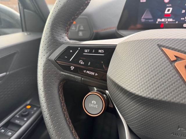 Born 58 kWh LED Navi Sitzh. ACC Keyless Kamera 2