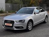 Audi A4 Lim. Attraction*KLIMA*SHZ* - Audi A4: Attraction