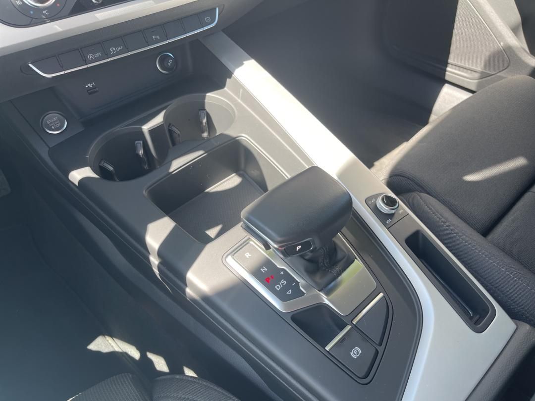 Fahrzeugabbildung Audi A4 Avant S line 35 TFSI S-tronic Stadt Tour Busi