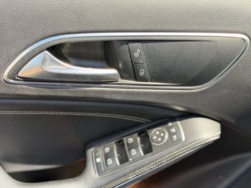 Mercedes A 180 - 11