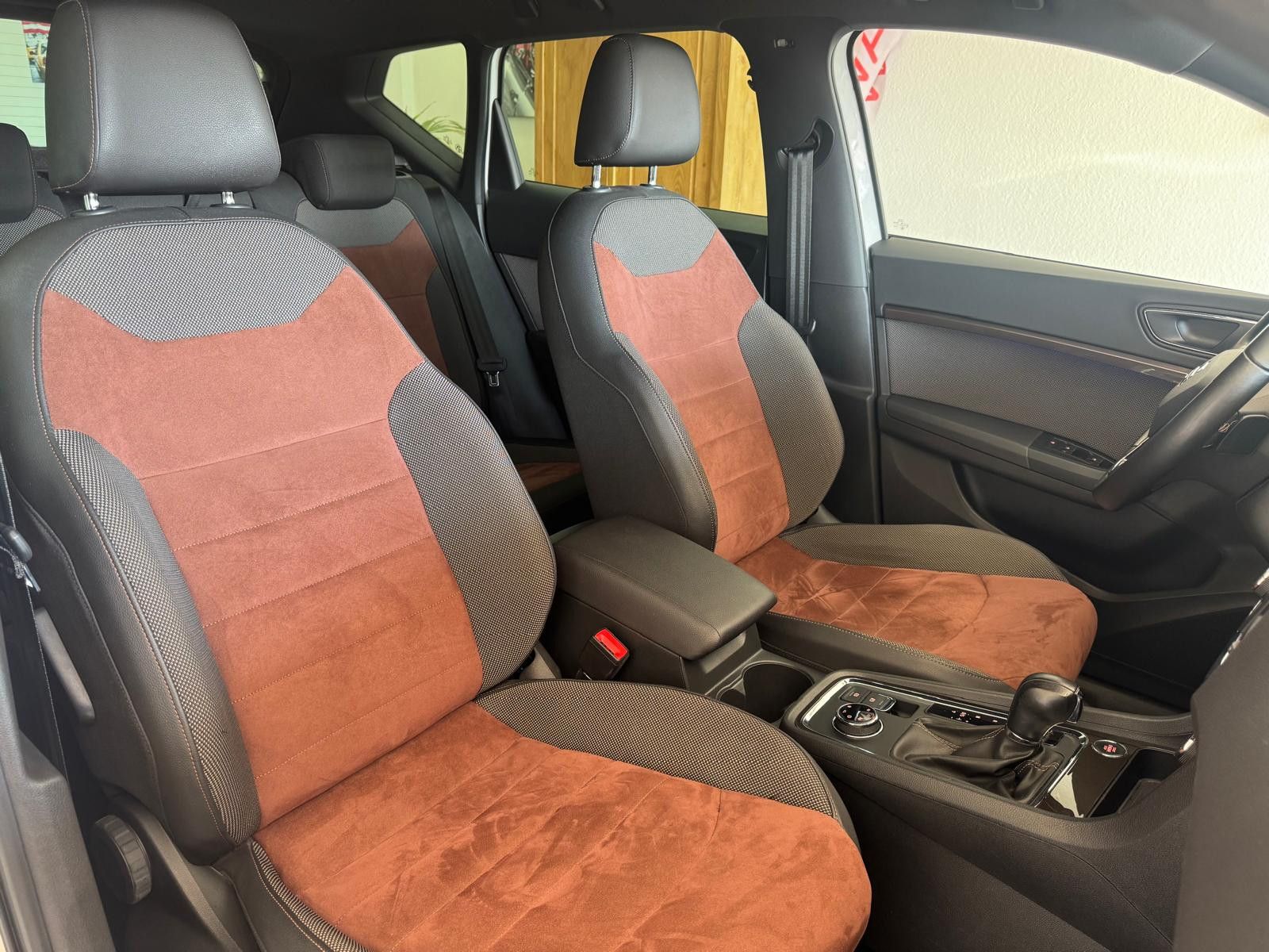 Fahrzeugabbildung SEAT Ateca Xcellence 4Drive/NAVI/KLIMA/LED