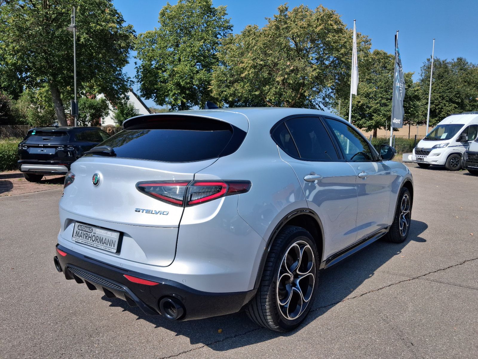 Fahrzeugabbildung Alfa Romeo Stelvio Veloce Q4 Allrad 280PS