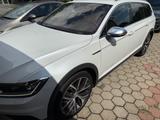 Volkswagen Passat Alltrack 2.0 TDI SCR 176kW DSG BMT 4M... - Volkswagen Passat Alltrack: Automatik