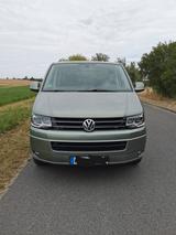 Volkswagen VW T5 Multivan 5.2 / 140 PS ( sehr gepflegt )  - Volkswagen T5 Multivan mit Diesel-Antrieb: Grün
