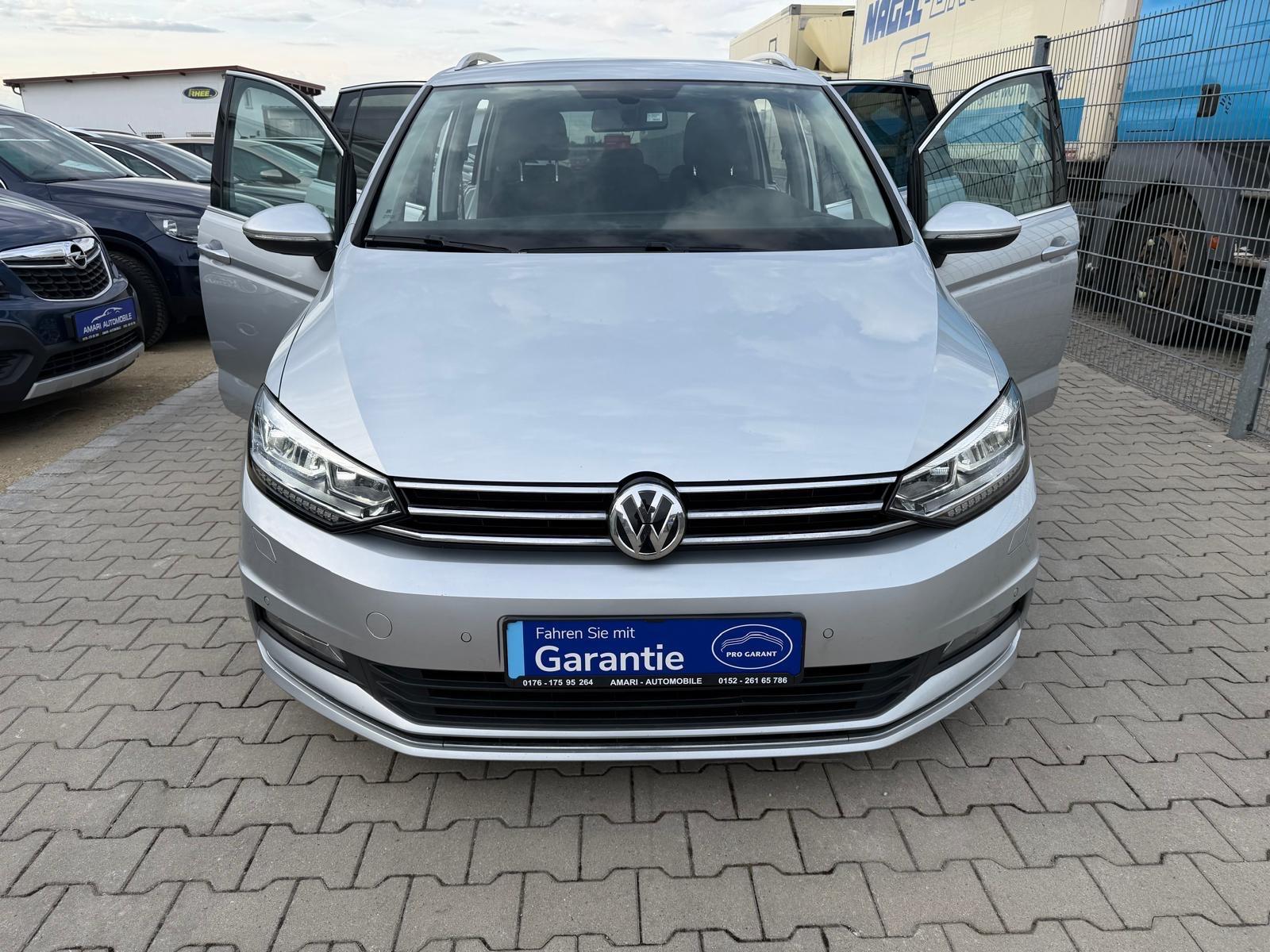 Volkswagen Touran2.0TDI HighlineBMT*Navi*7 Sitzer*AHK*Sport