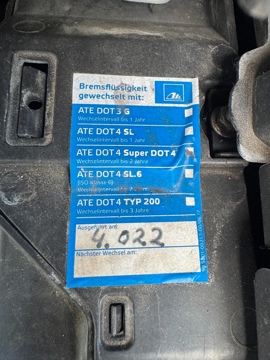 Ford Focus 2009 — photo 16