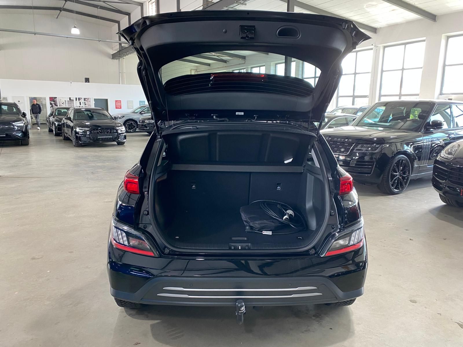 Fahrzeugabbildung Hyundai Kona Trend Elektro 150kW/DIS/RFK/LED/SH/