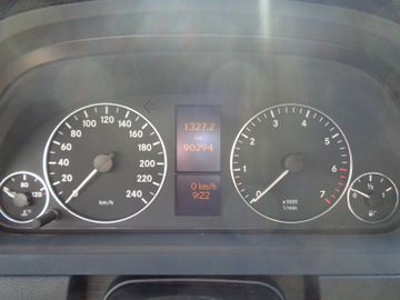 Bild 6 Mercedes-Benz A 150 A -Klasse 95PS KLIMA SHZ GJR USB CD TEMPOM