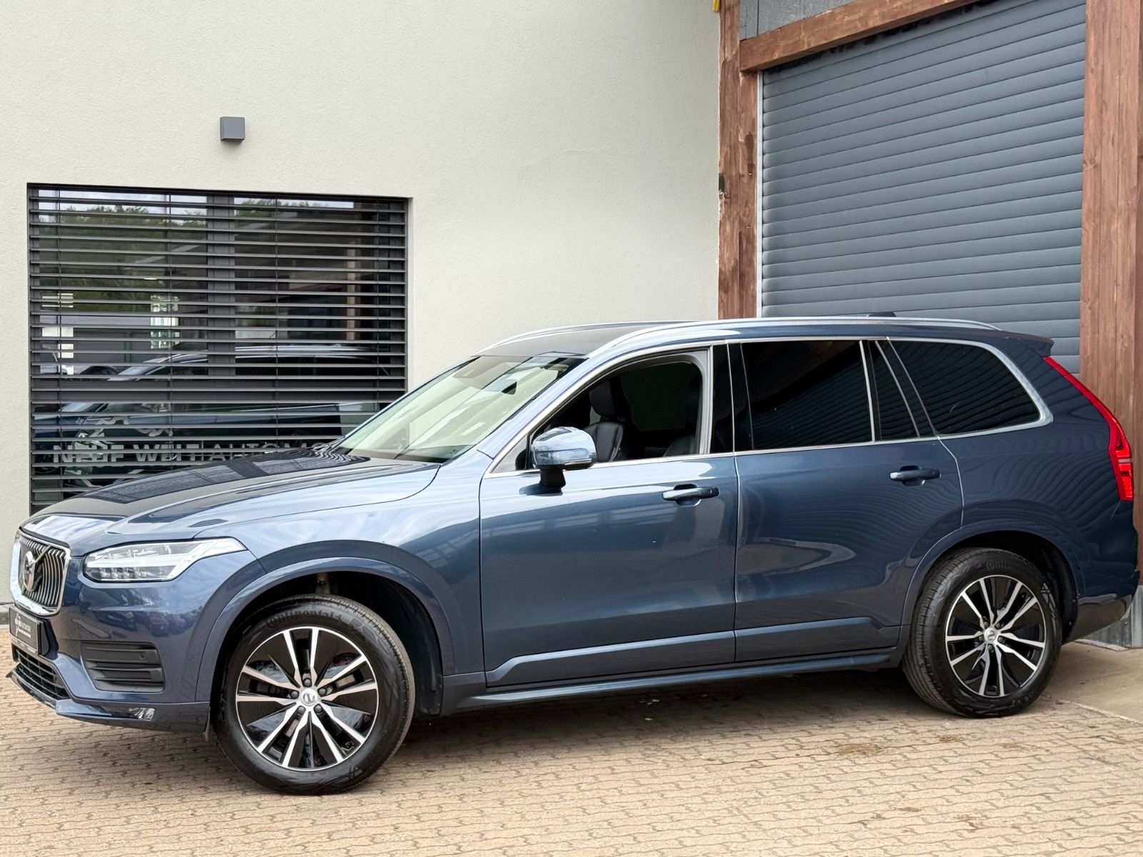 Volvo XC90 - 1