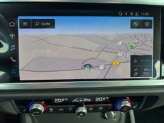 Fahrzeugabbildung Audi Q3 40 TDI quattro S LINE PANO AHK MATRIX VIRTUAL