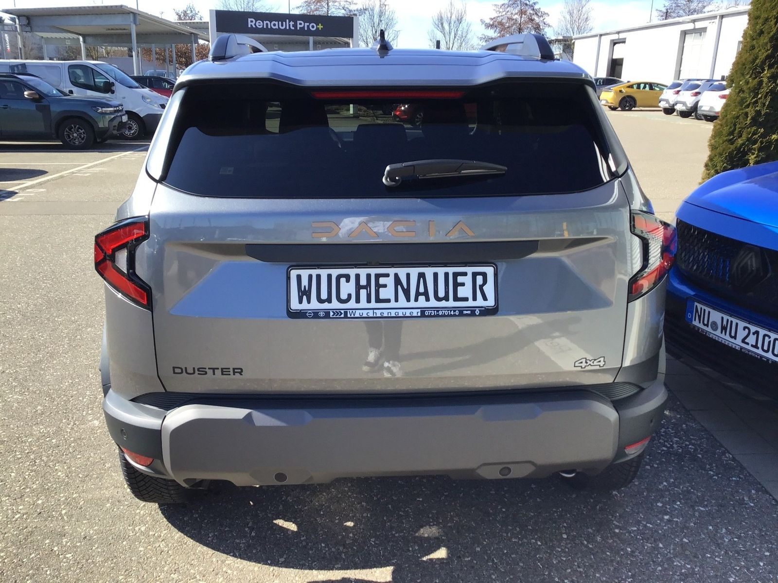 Fahrzeugabbildung Dacia Duster TCe 130 4x4 EXTREME/ALLRAD/SHZ/NAVI/