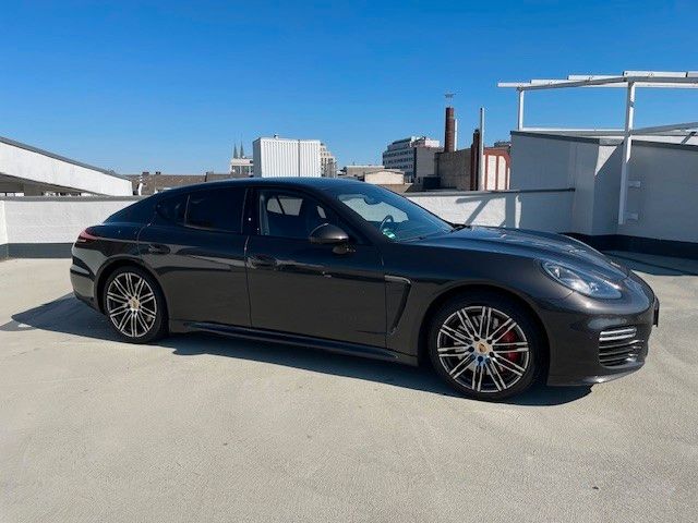 Porsche PANAMERA GTS - 2 HAND - STANDH - SPORT-CHRONO