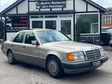 Mercedes-Benz E 260 Limo Automatik Klima Schiebedach 1 Hand - Mercedes-Benz E 260 Gebrauchtwagen
