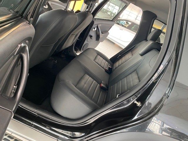 Fahrzeugabbildung Dacia Duster I Black Shadow 4x2 1.2 AHK/KAMERA/NAVI/SH