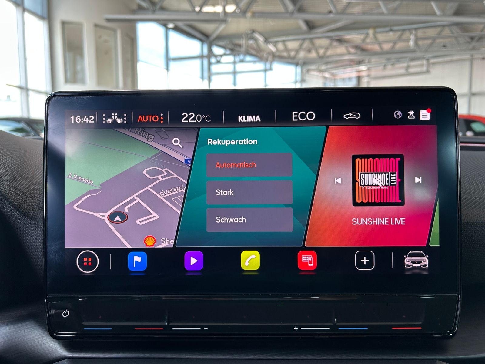 Fahrzeugabbildung CUPRA Leon Sportstourer e-Hybrid KLIMA LED NAVI SHZ