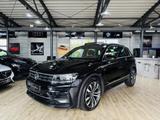 Volkswagen Tiguan R-Line DSG*PANO*VIRTUAL*LED*NAVI*ACC - VW Tiguan Gebrauchtwagen in Solingen