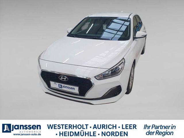Hyundai i30 Sonderkontingent Navigation