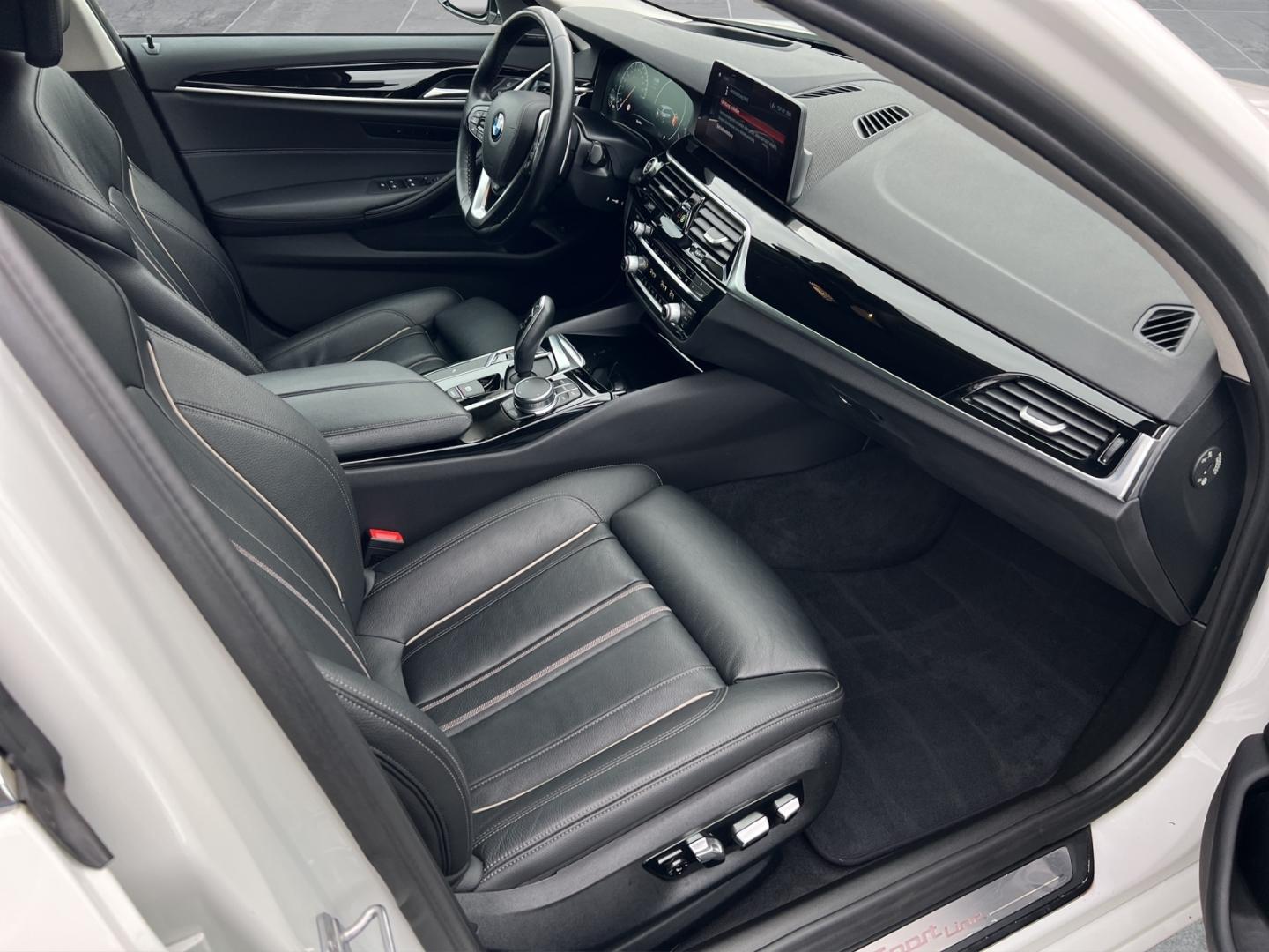 BMW 530 d xDrive Sport Line Touring/ACC/SitzHz