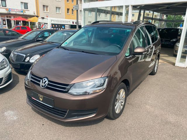 Volkswagen Sharan/Autm./7Sitz/PDC/AHK/integ. Kindersitze/