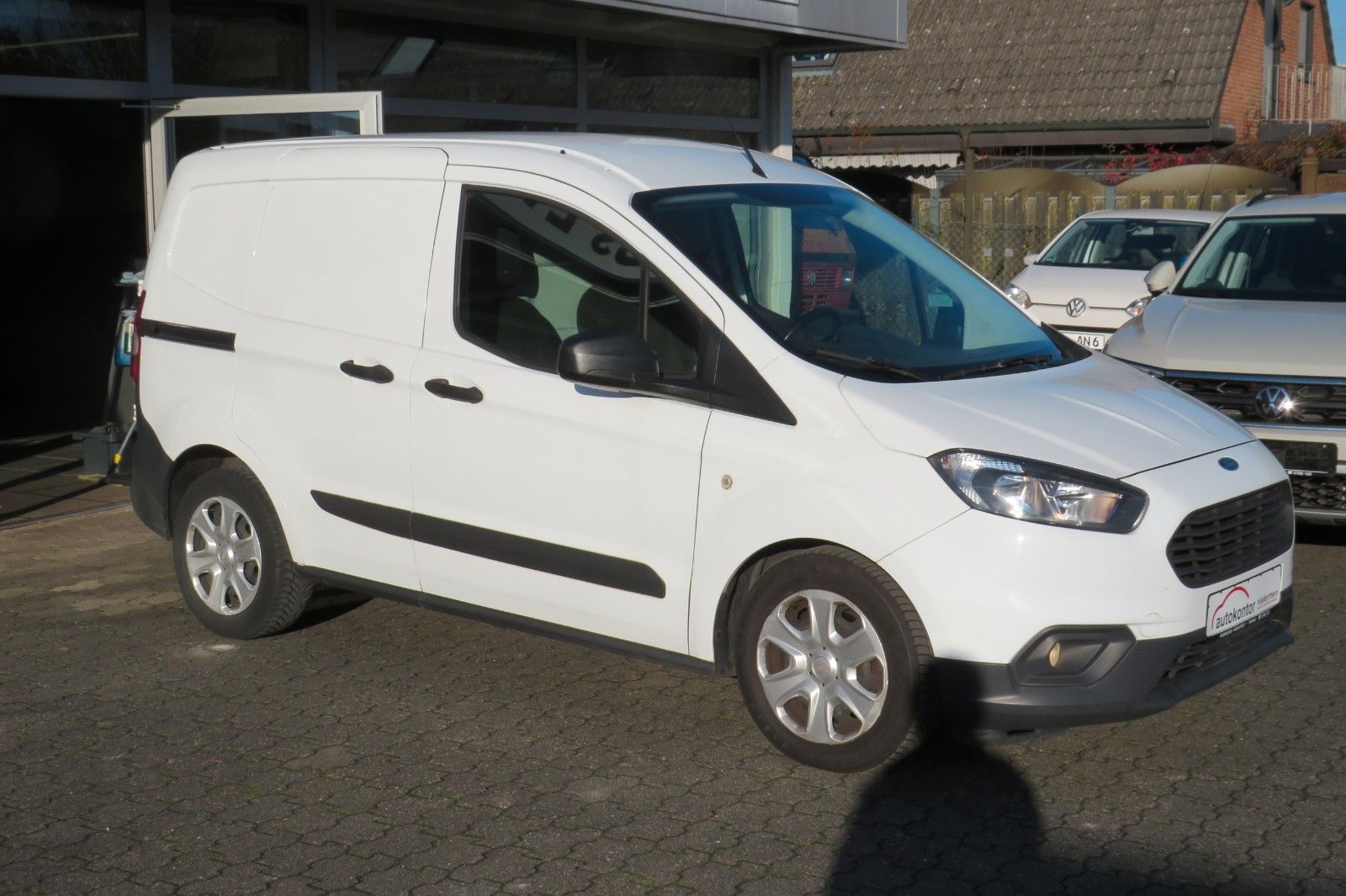 Fahrzeugabbildung Ford Transit Courier KASTEN KLIMA FLÜGEL 1.HD