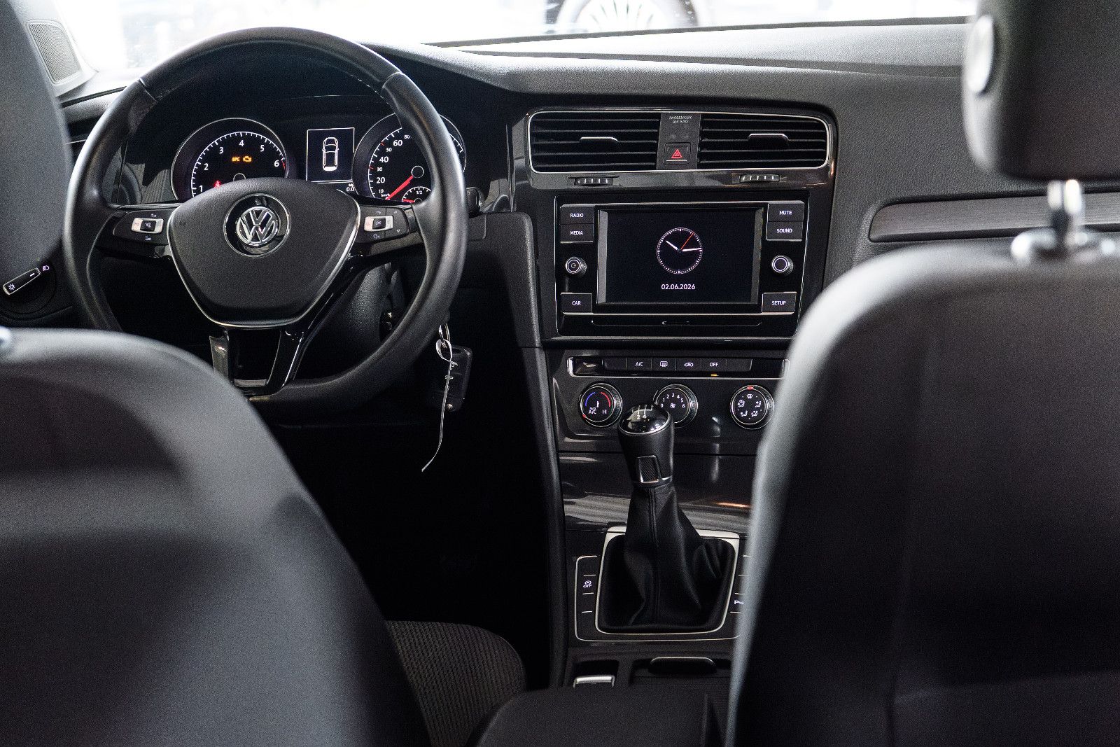 Fahrzeugabbildung Volkswagen Golf VII1.0l TSI Comfortline + GJR + Klima