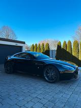 Aston Martin V8 Vantage, 1. Hand - Aston Martin V8 Vantage von privat