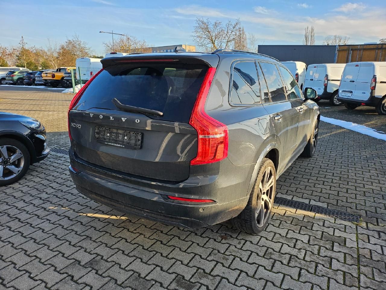 Fahrzeugabbildung Volvo XC90 R Design AWD